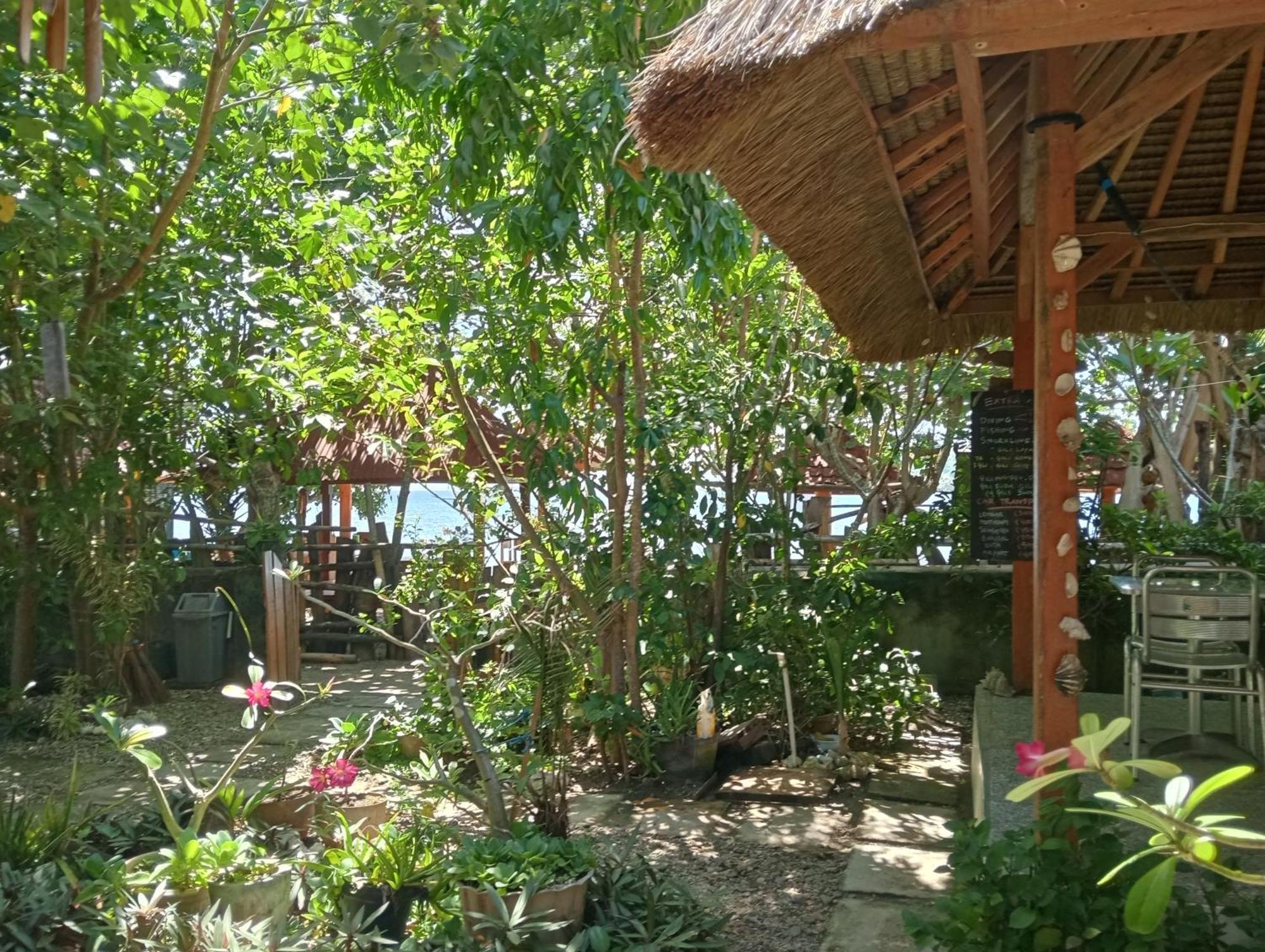 סקוטונג Pelangi Homestay Bungalow Gili Gede מראה חיצוני תמונה