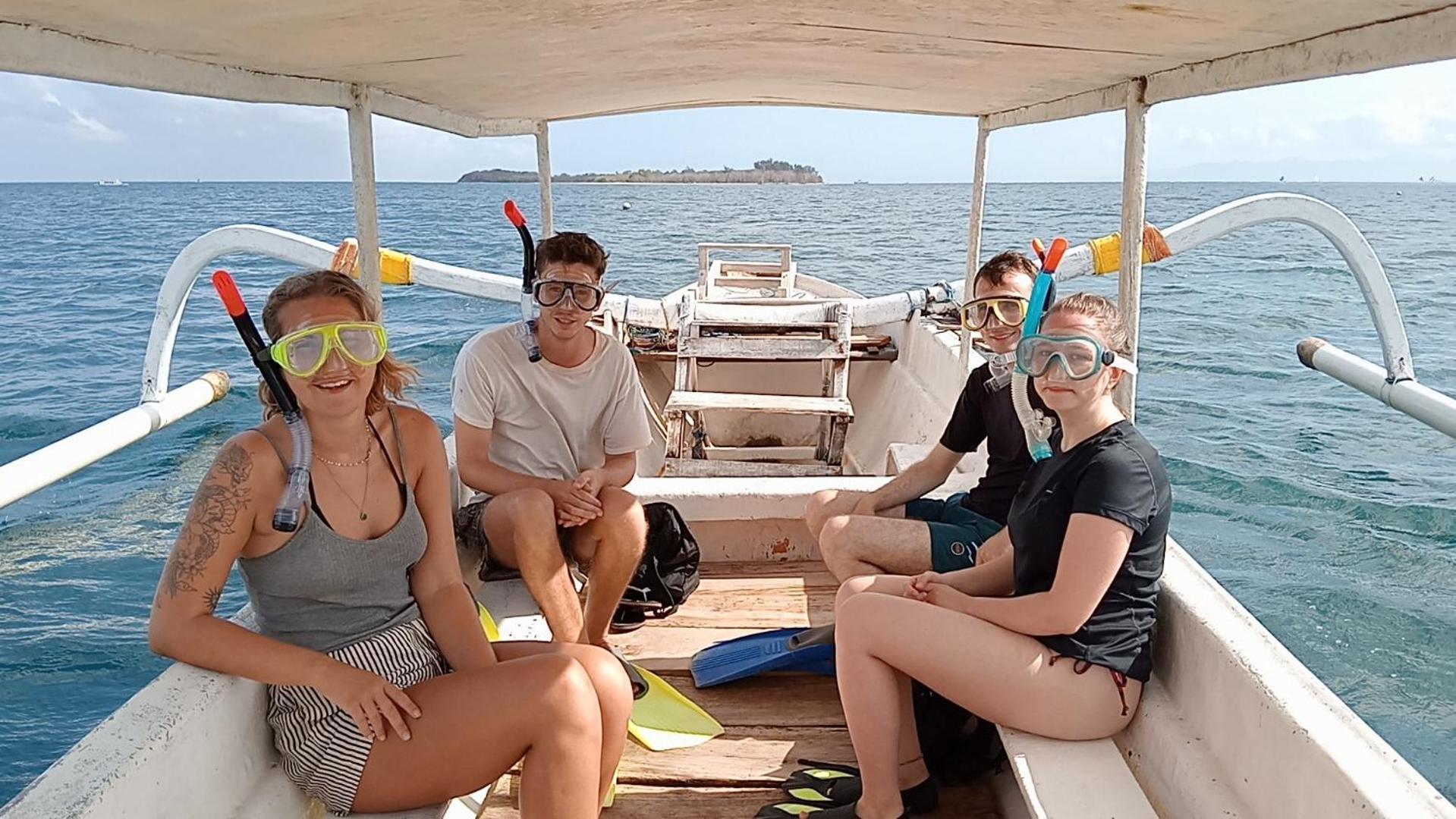 סקוטונג Pelangi Homestay Bungalow Gili Gede מראה חיצוני תמונה